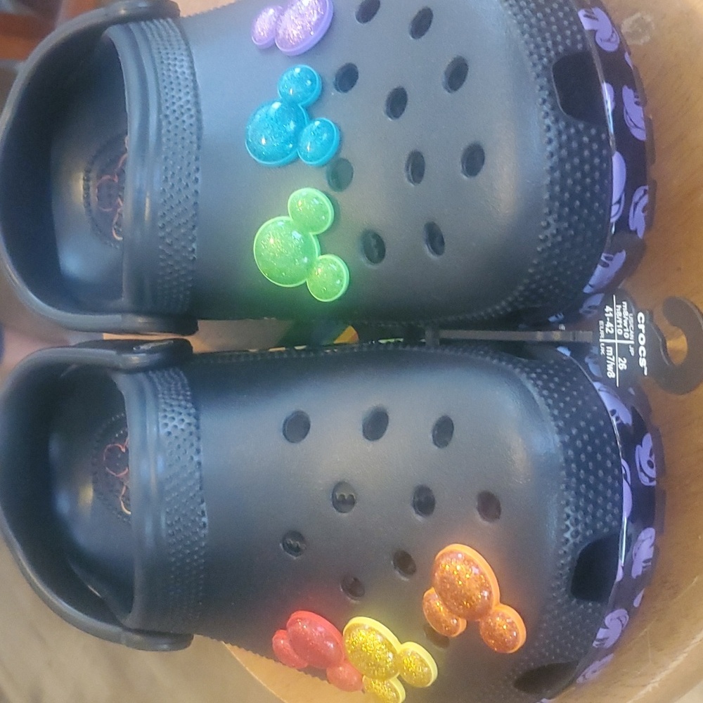 Unisex crocs disney